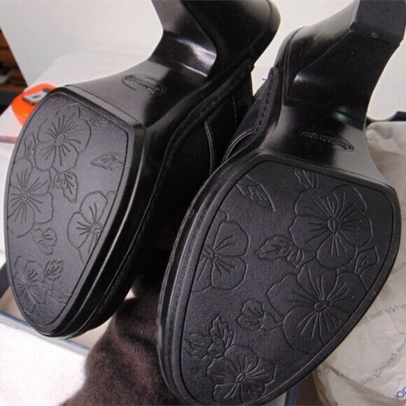 CROFT & BARROW Black Sensibility Lila Slide Mule Clog with Buckle Detail size 7 - Picture 3 of 4